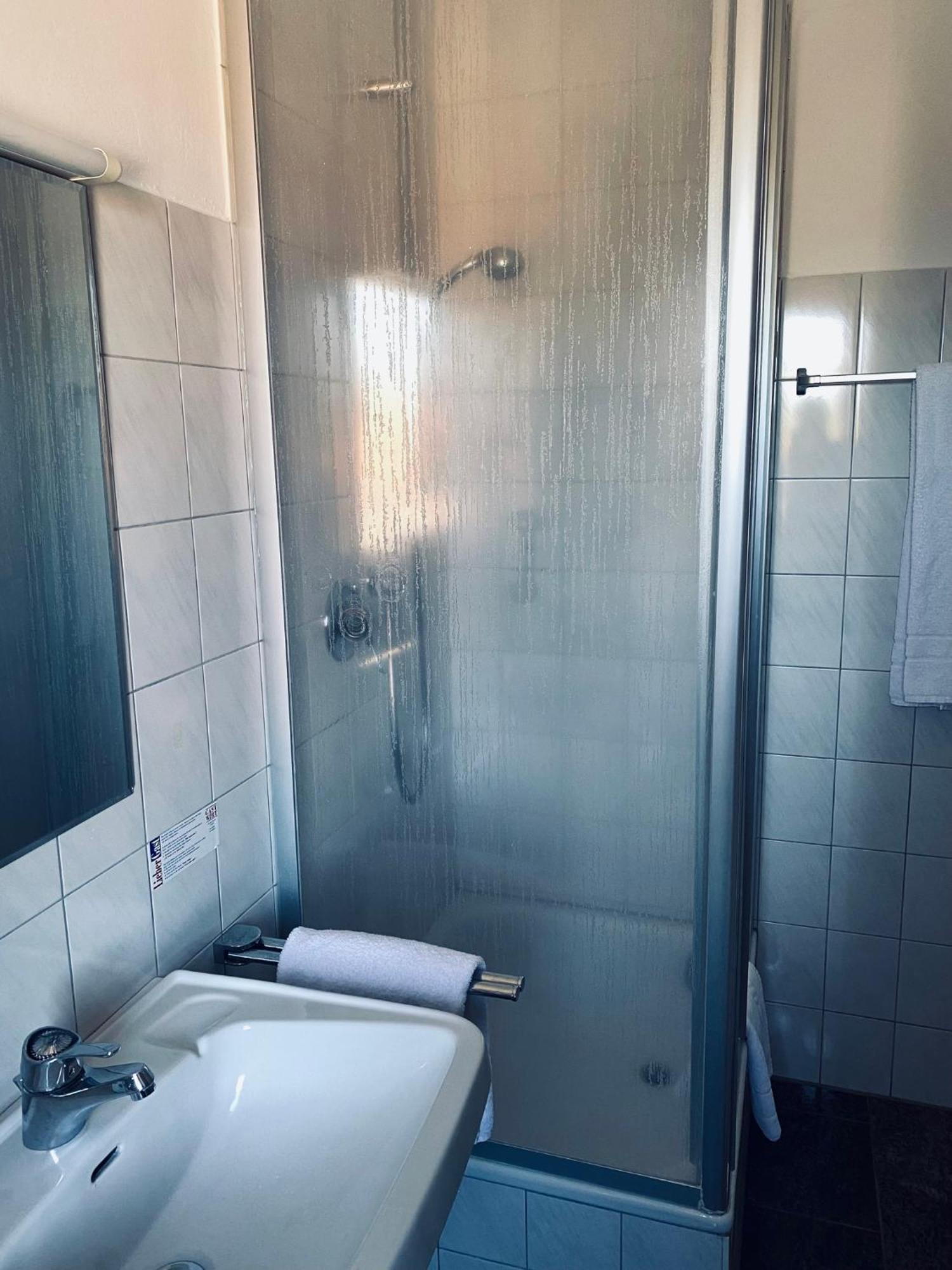 Ahorn-Zimmervermietung Schrobenhausen Buitenkant foto